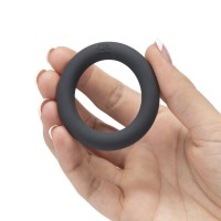 A szürke ötven árnyalata - A Perfect O péniszgyűrű (fekete) 87563 termék bemutató kép