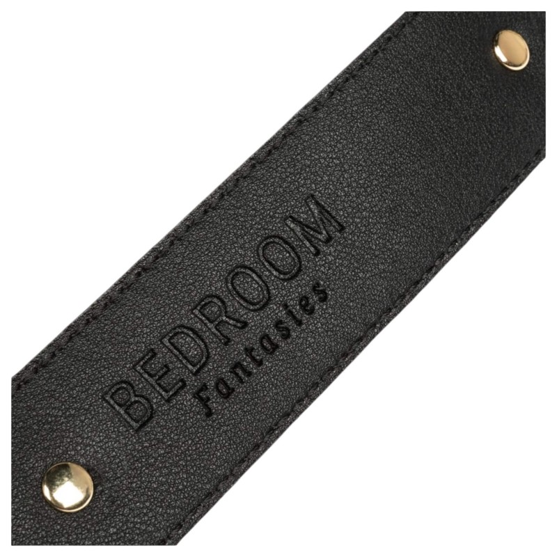 Bedroom Fantasies - 12 részes BDSM szett tároló bőrönddel (fekete) 164874 termék bemutató kép
