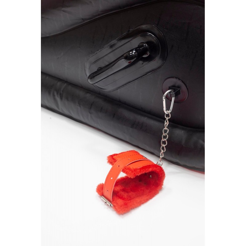Desirel Magic Pillow - felfújható BDSM szexbútor - bilinccsel (piros) 92895 termék bemutató kép