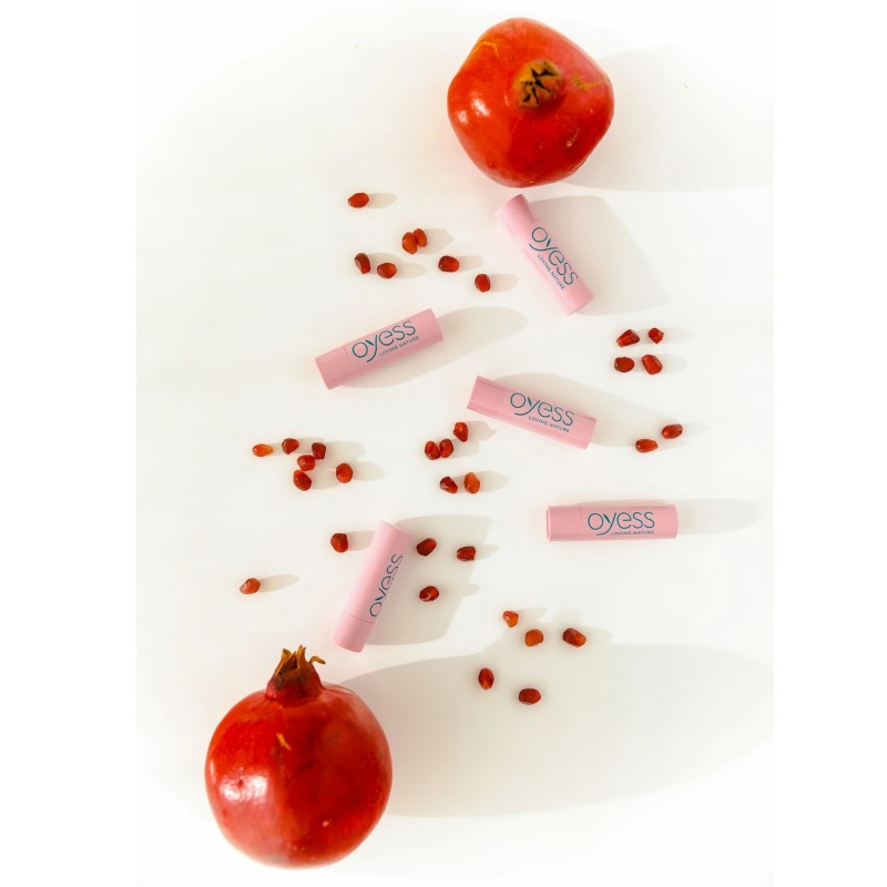 Oyess BIO - szupergyümölcs ízű ajakápoló 103991 termék bemutató kép