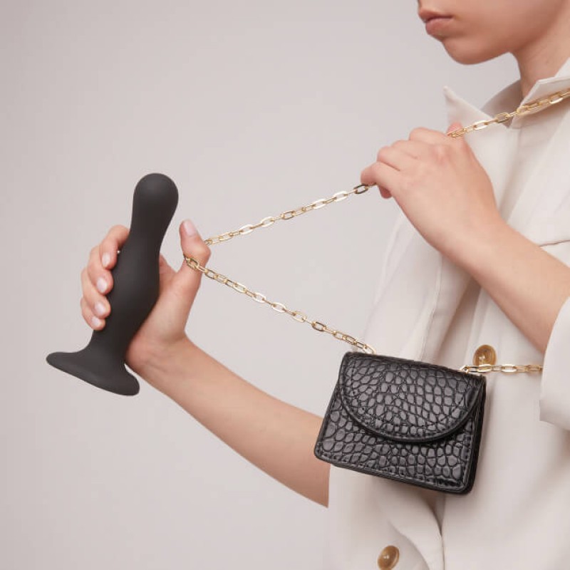 Strap-on-me Curvy S - hullámos, tapadókorongos dildó (fekete) 55494 termék bemutató kép